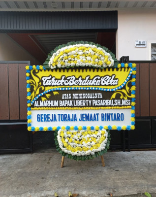 Papan Bunga Duka di Mamajang